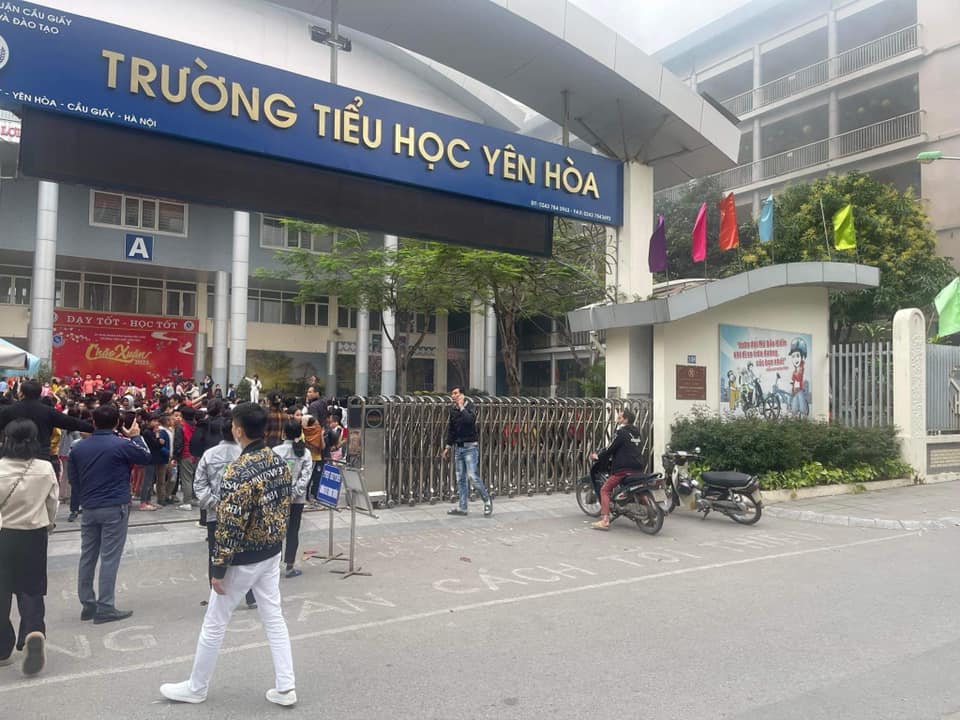 [VIDEO] cháy lớn tại trường tiểu học Yên Hòa - Ảnh 2.
