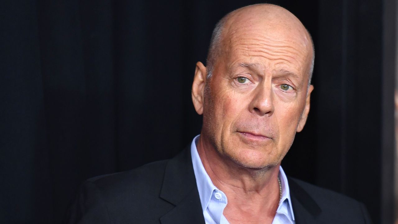 Chứng sa sút trí tuệ mà tài tử Hollywood Bruce Willis mắc phải nguy hiểm thế nào?