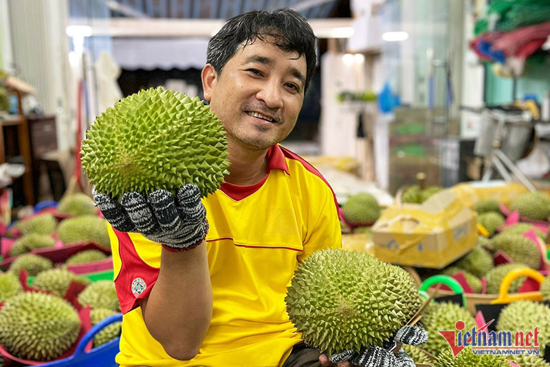 'Bóc giá' trái cây Việt hàng Vip: Có loại giá vài triệu mỗi trái, đắt ngang hàng Nhật - Ảnh 2.