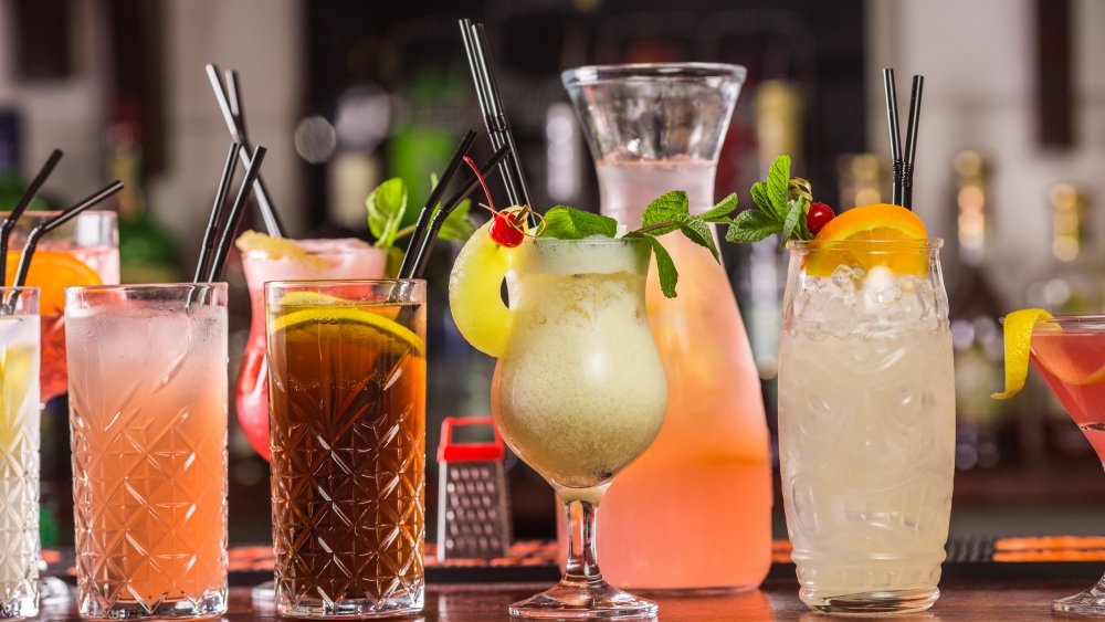 Uống cocktail có thể khiến bạn say và tăng nồng độ cồn không? - Ảnh 2.