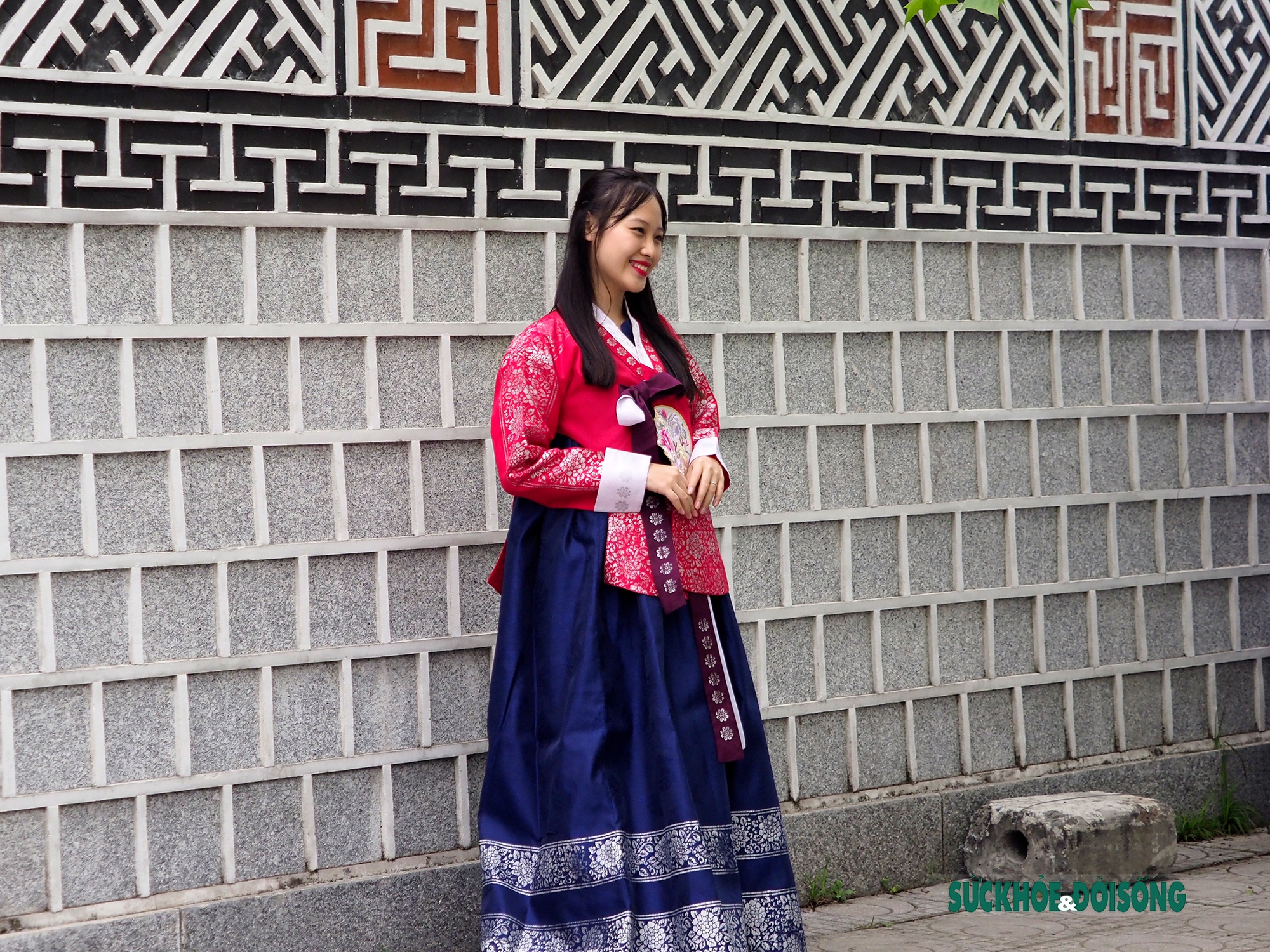 Giới trẻ Hà Nội mặc hanbok, check-in Hàn Quốc thu nhỏ giữa lòng Thủ đô - Ảnh 4.