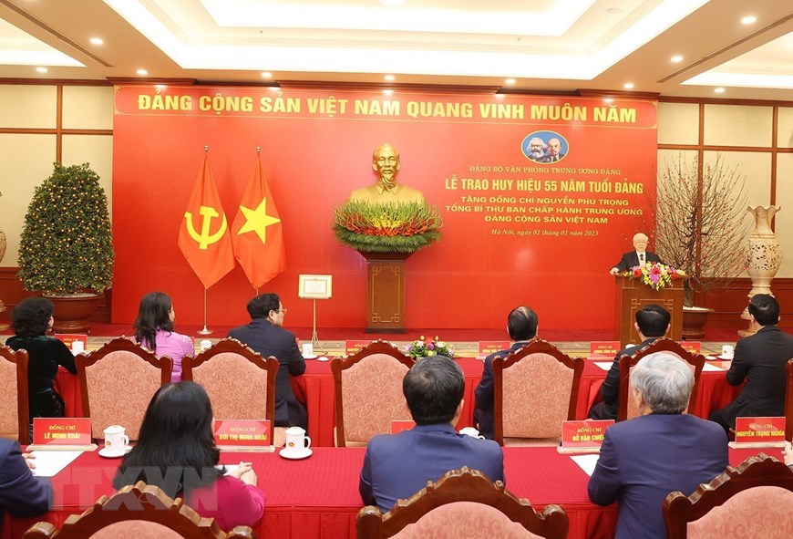 Tổng Bí thư Nguyễn Phú Trọng nhận Huy hiệu 55 năm tuổi Đảng - Ảnh 10.