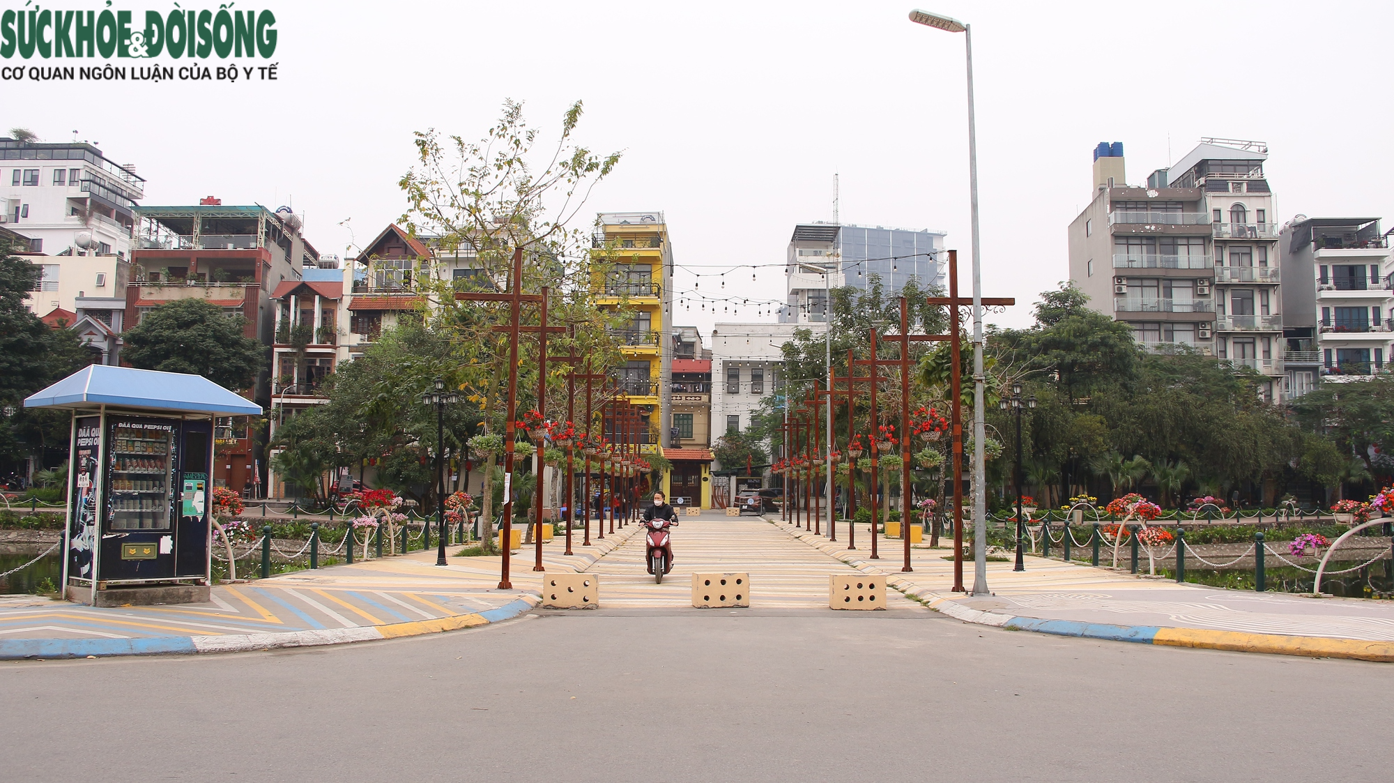 Gặp cảnh đìu hiu vắng khách, phố đi bộ Trịnh Công Sơn lại đóng cửa - Ảnh 3.