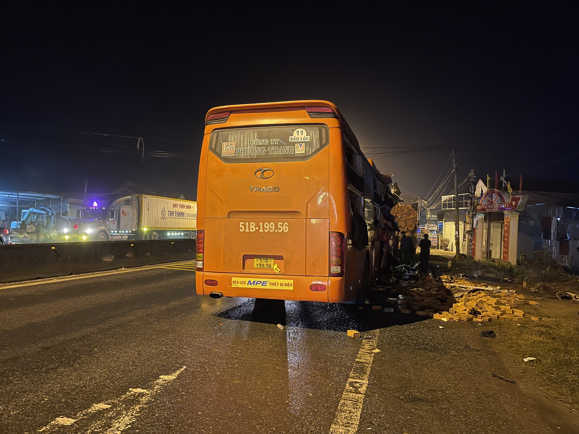 Thêm vụ tai nạn ở Quảng Nam làm 16 người thương vong, Ủy ban ATGT Quốc gia chỉ đạo khẩn - Ảnh 5.