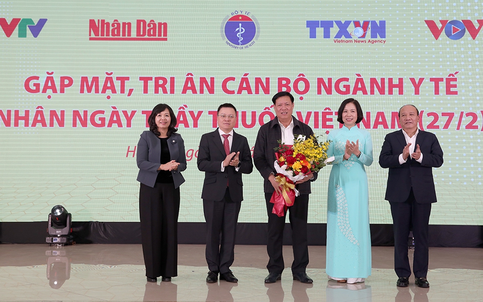Gặp mặt, tri ân cán bộ ngành y tế nhân 68 năm Ngày Thầy thuốc Việt Nam