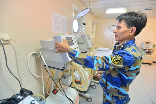 Công nghệ hiện đại bên trong tàu bệnh viện Hải quân của Việt Nam - Ảnh 9.