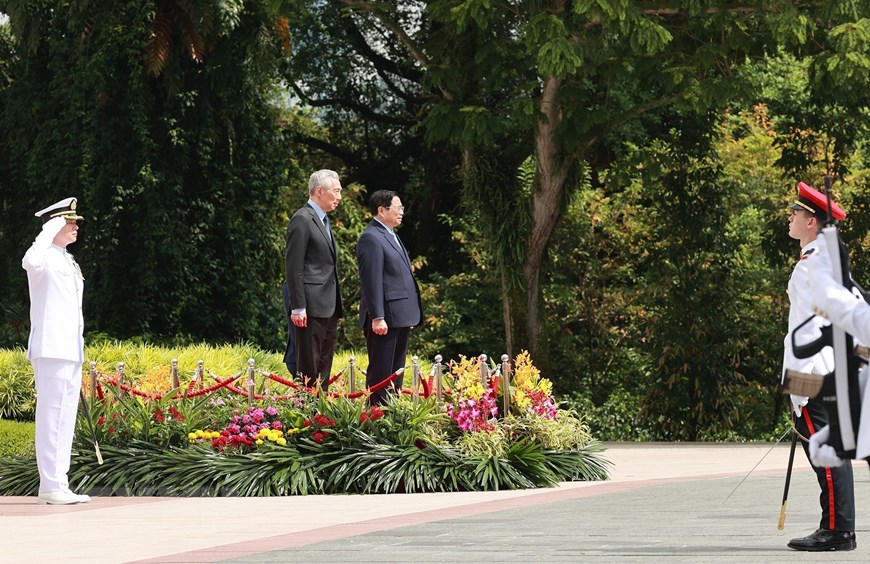 Thủ tướng Phạm Minh Chính hội đàm với Thủ tướng Singapore Lý Hiển Long - Ảnh 1.