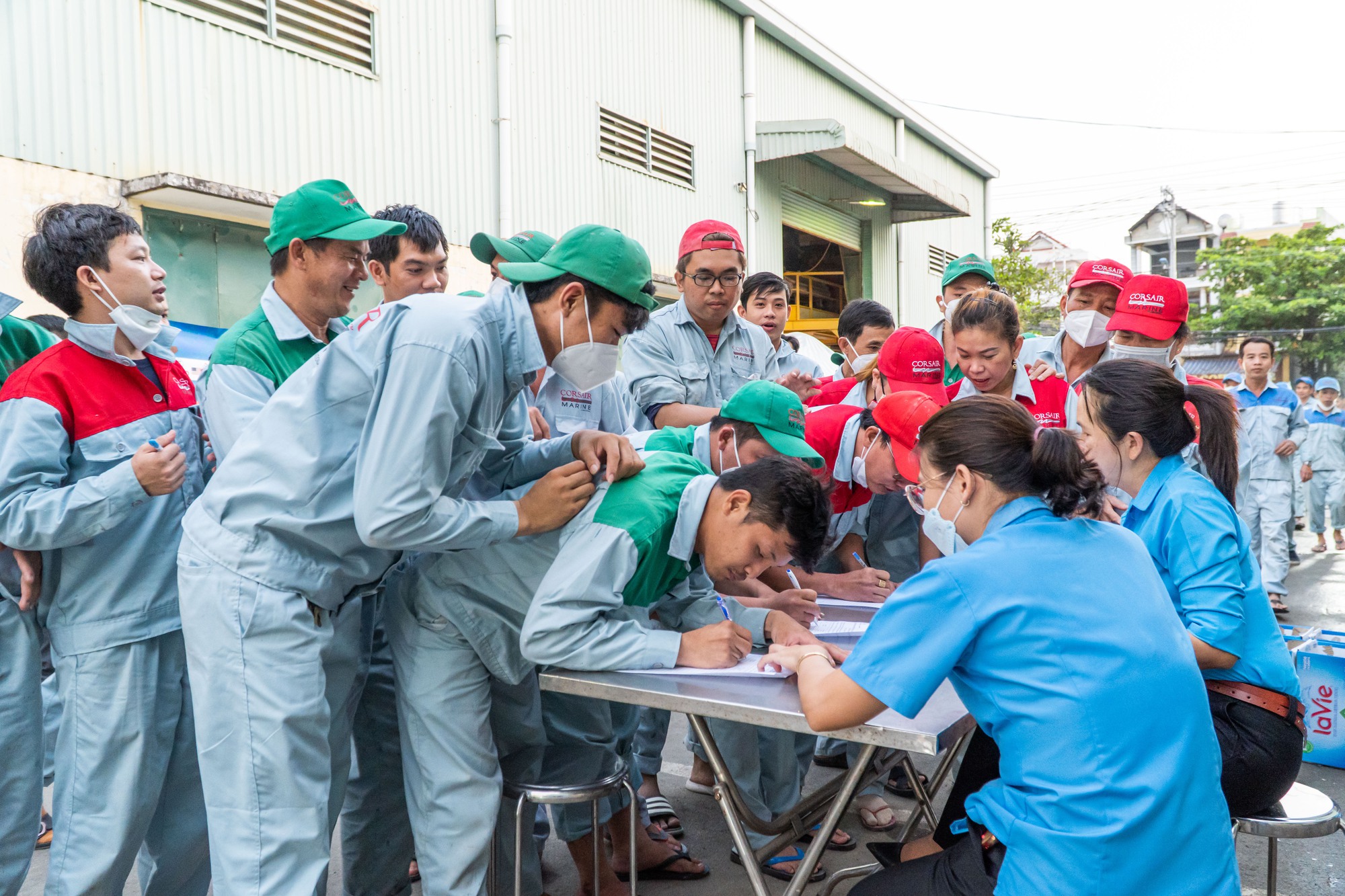 TP.HCM: Mang kiến thức phòng chống HIV/AIDS đến với công nhân qua ứng ...