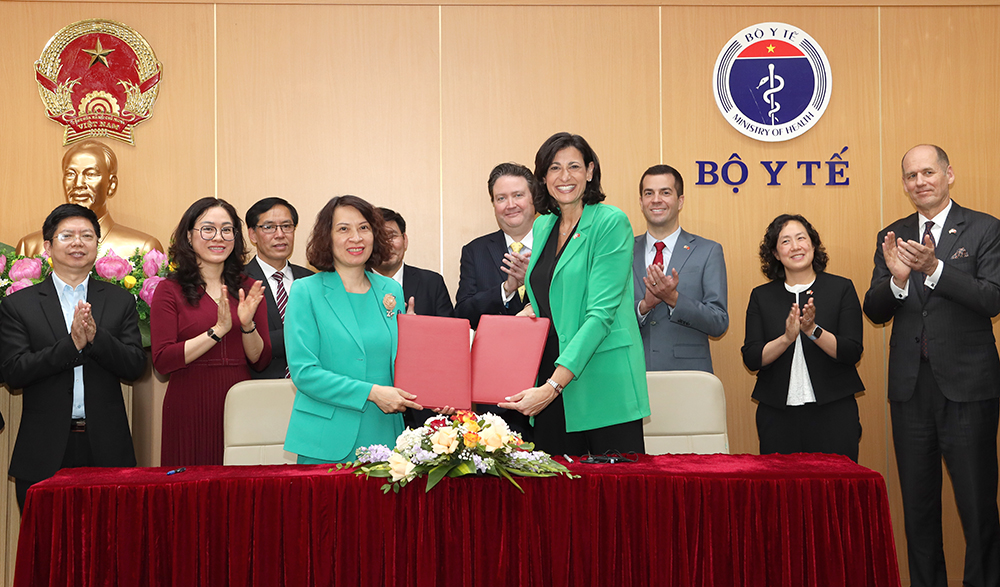 Lễ ký kết Ý định thư về tăng hợp tác xây dựng Trung tâm CDC Trung ương tại Việt Nam - Ảnh 2.