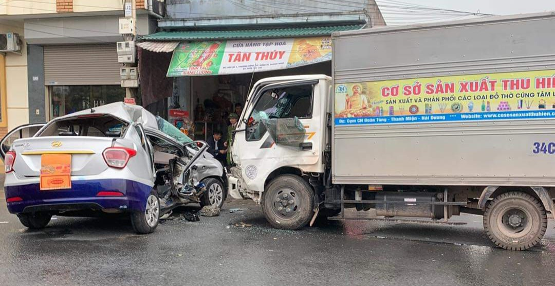 Thông tin ban đầu 2 vụ tai nạn giao thông xảy ra ở Quảng Ninh làm nhiều người thương vong - Ảnh 1.