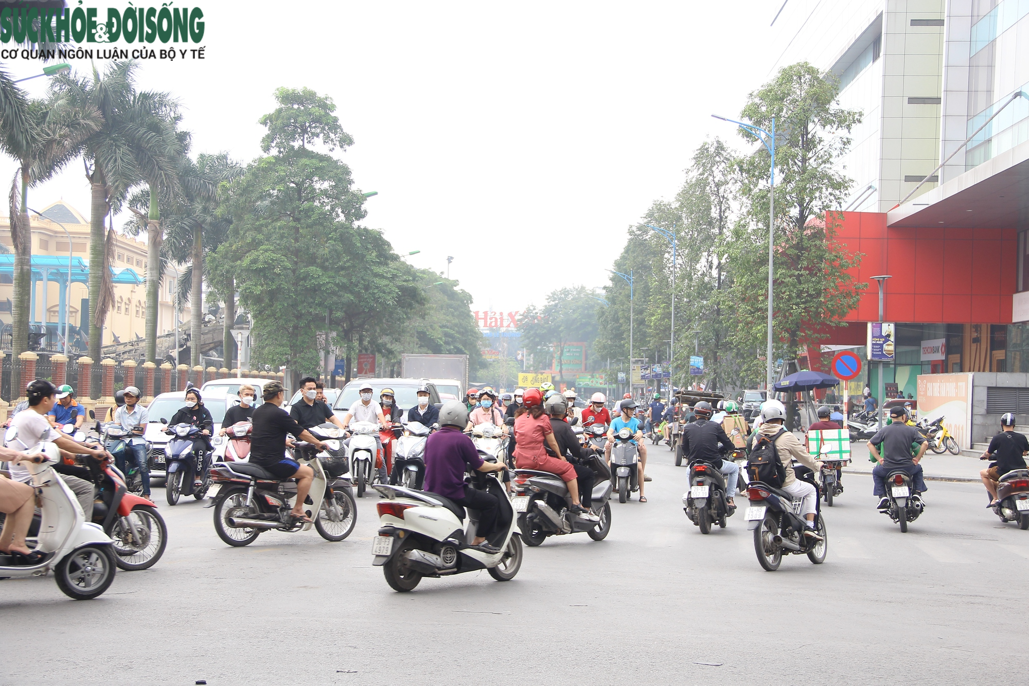 Cận cảnh nút giao Trường Chinh - Tôn Thất Tùng - Lê Trọng Tấn trước ngày điều chỉnh - Ảnh 2.