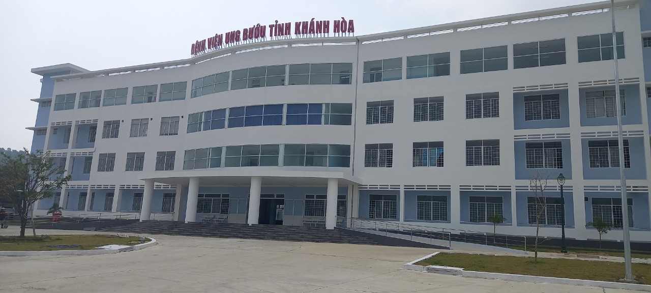 ĐƯỢC TRANG BỊ HỆ THỐNG MÁY MÓC HIỆN ĐẠI HỖ TRỢ CHẨN ĐOÁN VÀ ĐIỀU TRỊ UNG THƯ