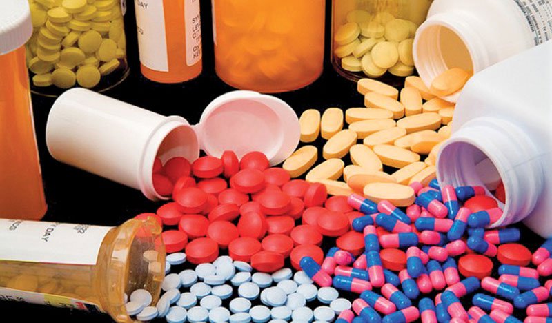 Bộ Y tế thu hồi giấy đăng ký lưu hành của 13 loại thuốc  - Ảnh 1.
