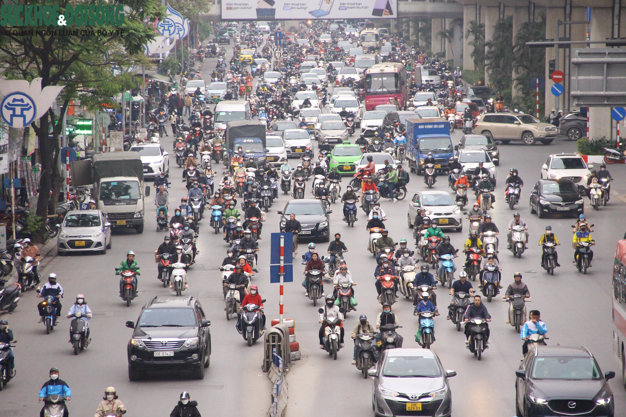 Nửa năm thí điểm phân làn, đường Nguyễn Trãi vẫn &quot;mạnh ai người ấy đi&quot; - Ảnh 6.