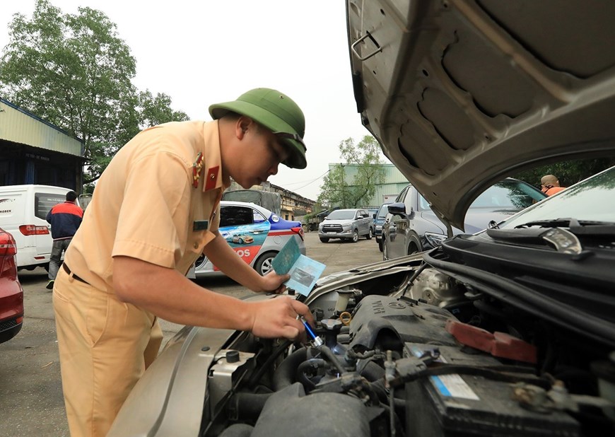 Các Trung tâm đăng kiểm tại Hà Nội không còn tình trạng ùn tắc - Ảnh 2.