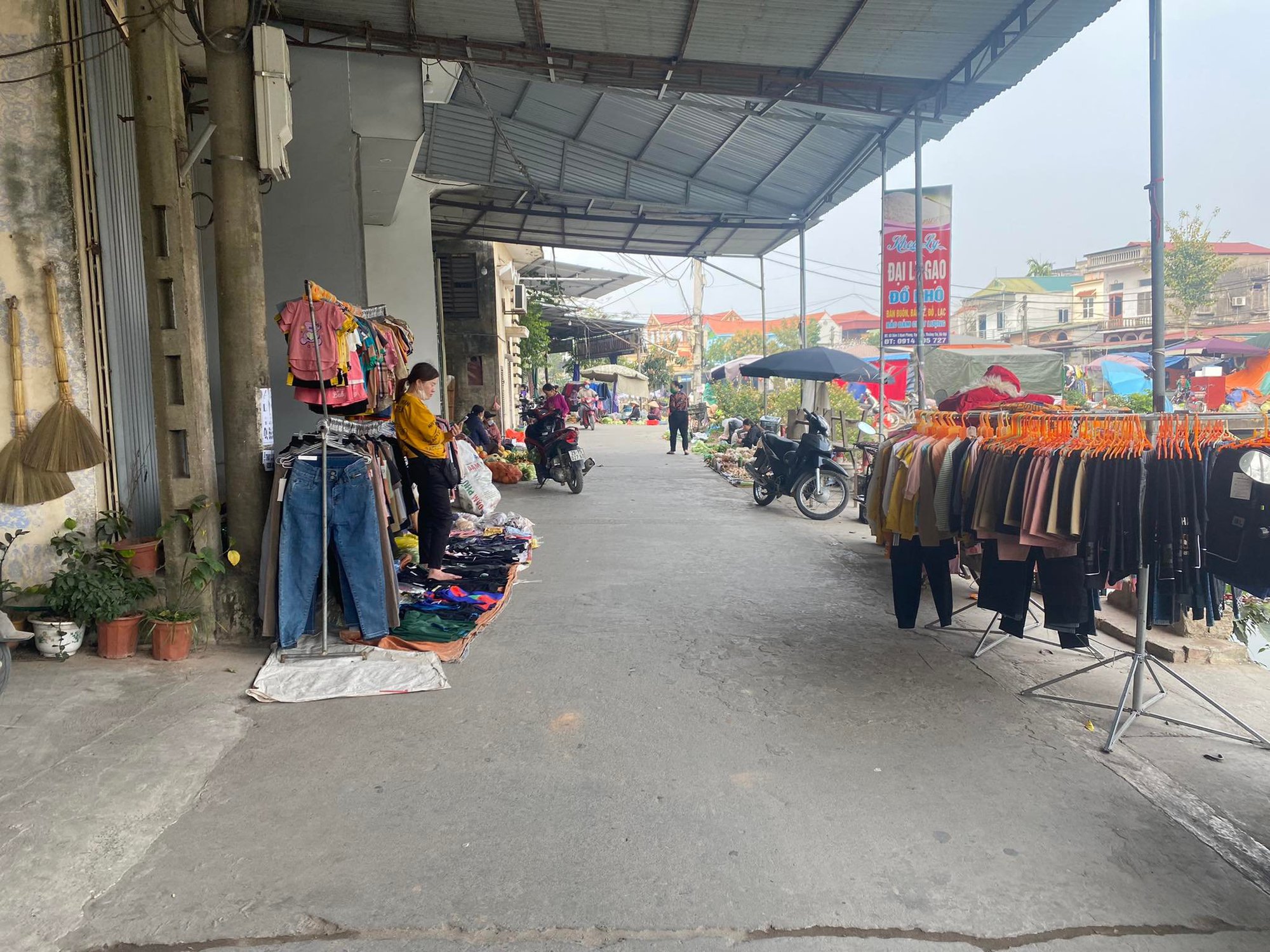 Phụ huynh ‘sốc’ trước hành vi bạo hành bé trai 17 tháng tuổi tử vong của hai cô giáo - Ảnh 3.