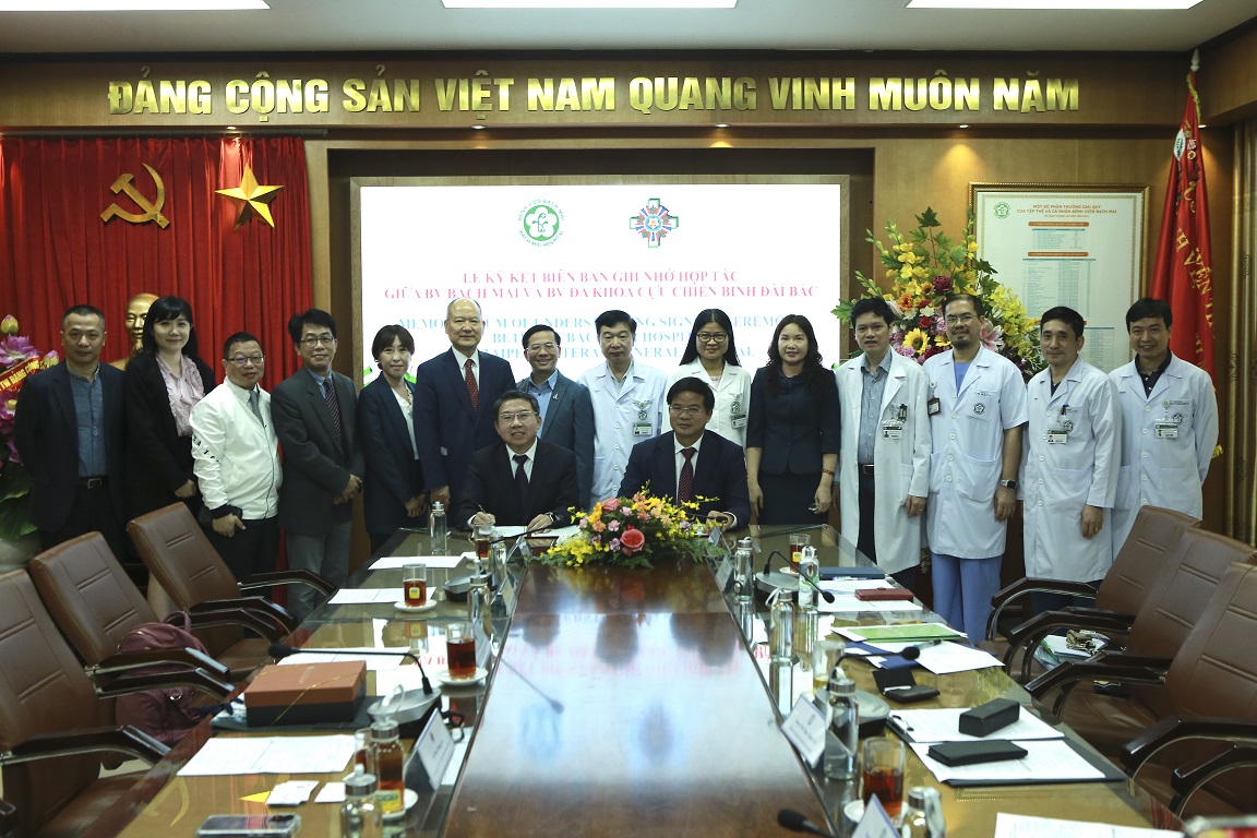 Bệnh viện Bạch Mai ký kết ghi nhớ hợp tác với Bệnh viện đa khoa Cựu chiến binh Đài Bắc - Ảnh 2.