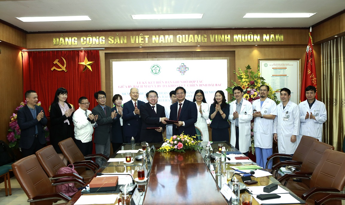 Bệnh viện Bạch Mai ký kết ghi nhớ hợp tác với Bệnh viện đa khoa Cựu chiến binh Đài Bắc - Ảnh 3.