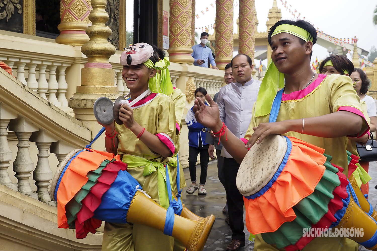 Đặc sắc nghi lễ tắm tượng phật của người Khmer trong ngày đầu năm  - Ảnh 9.