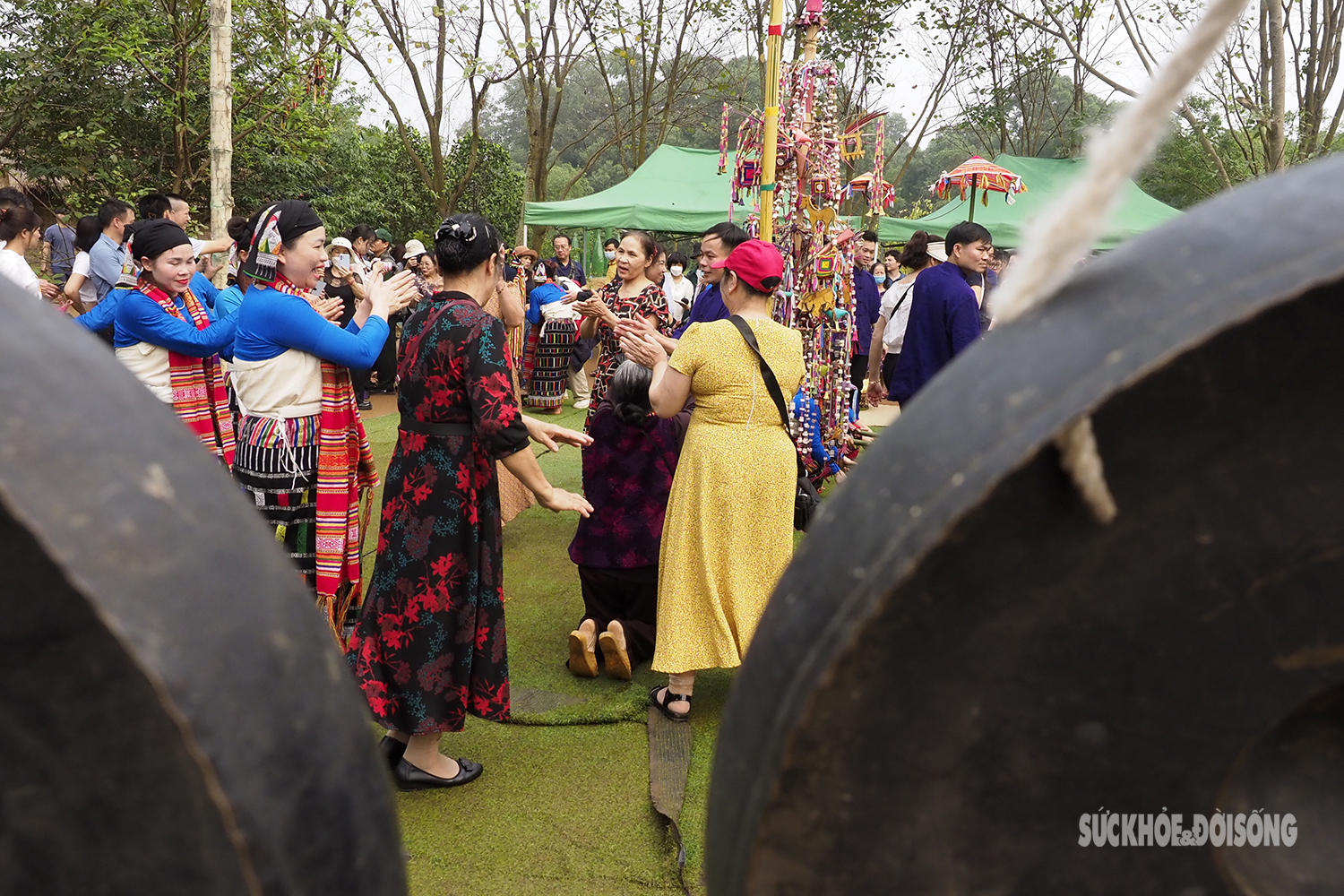 Lần đầu tiên người dân Thủ đô được hòa mình trong lễ hội Chá Mùn - Ảnh 13.