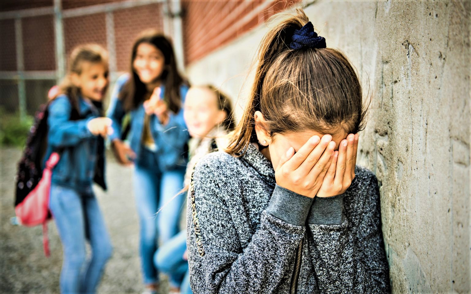 Ngăn chặn bạo lực học đường: Cần thiết lập quy trình an toàn 24/24 cho con