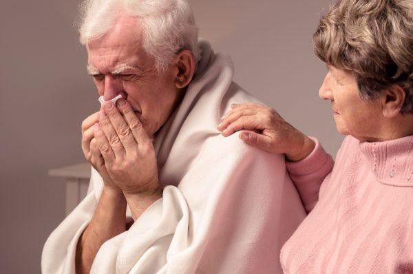 Bệnh cúm ở người cao tuổi dễ chuyển nặng, phòng ngừa cách nào?- Ảnh 1.