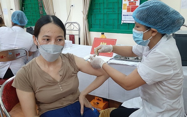 Ca COVID-19 tiếp tục tăng, cần tuân thủ 2K và đẩy nhanh tiêm vaccine trong phòng chống dịch