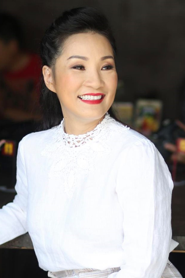 Thân thế nữ diễn viên Việt đang hot ở Hollywood với phim xuất hiện bát canh cua đậm chất quê nhà - Ảnh 4.