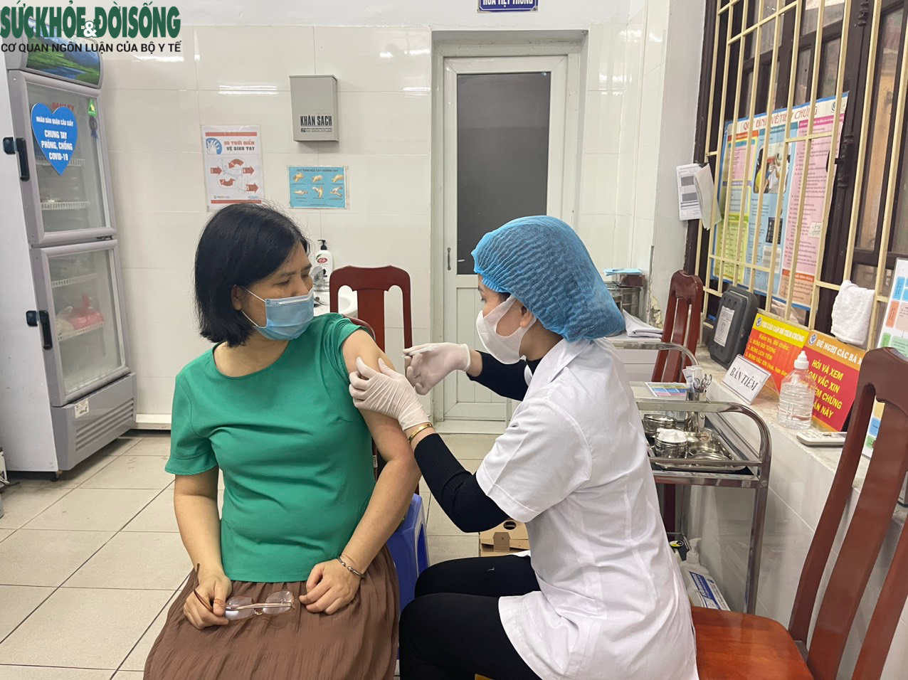 Ca mắc COVID-19 tiếp tục tăng, người Hà Nội chủ động đi tiêm vaccine - Ảnh 6.