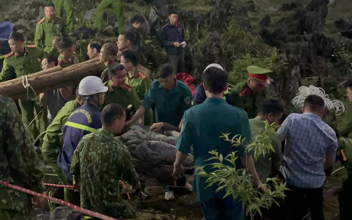 Nam thanh niên sống sót kỳ diệu sau 10 giờ rơi xuống hố sâu ở Mã Pì Lèng