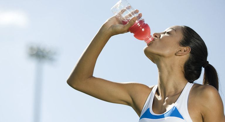 Hydrat hóa và cách bổ sung đủ nước cho cơ thể khi tập luyện - Ảnh 2.