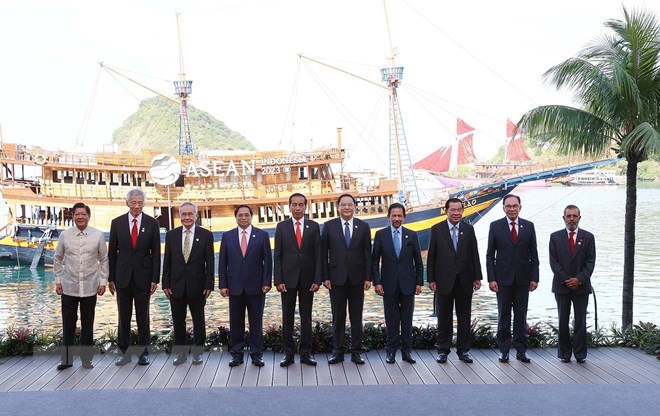 Thủ tướng nêu 3 vấn đề quyết định bản sắc, sức sống, uy tín của ASEAN - Ảnh 8.