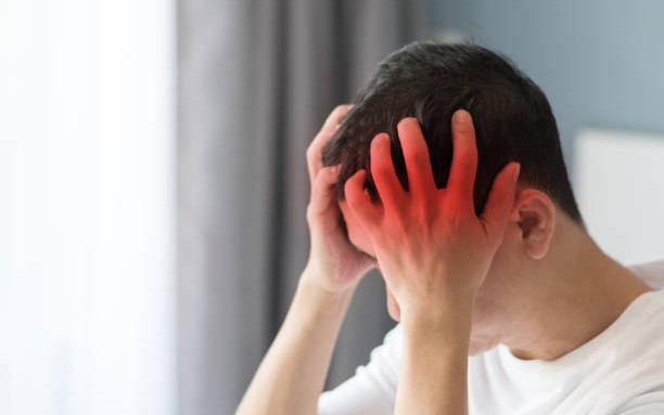 Chủ quan với đau đầu kéo dài, người đàn ông phát hiện u màng não chèn ép dây thần kinh- Ảnh 3.