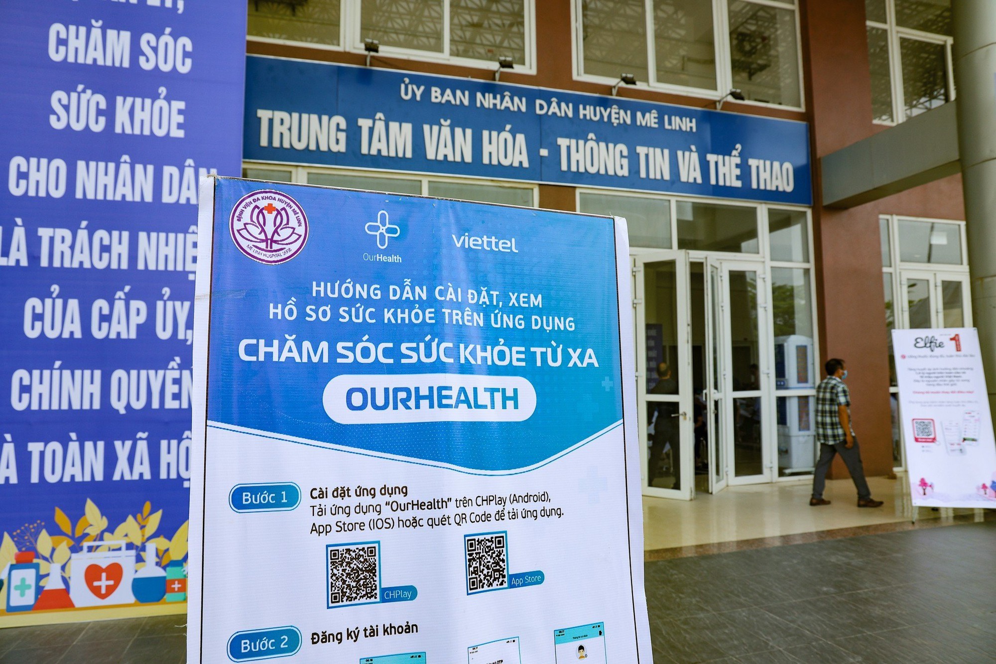 Hà Nội: Gần 400 y, bác sĩ của 15 bệnh viện 'đội' nắng nóng, tổ chức khám sức khỏe cho người cao tuổi - Ảnh 14.