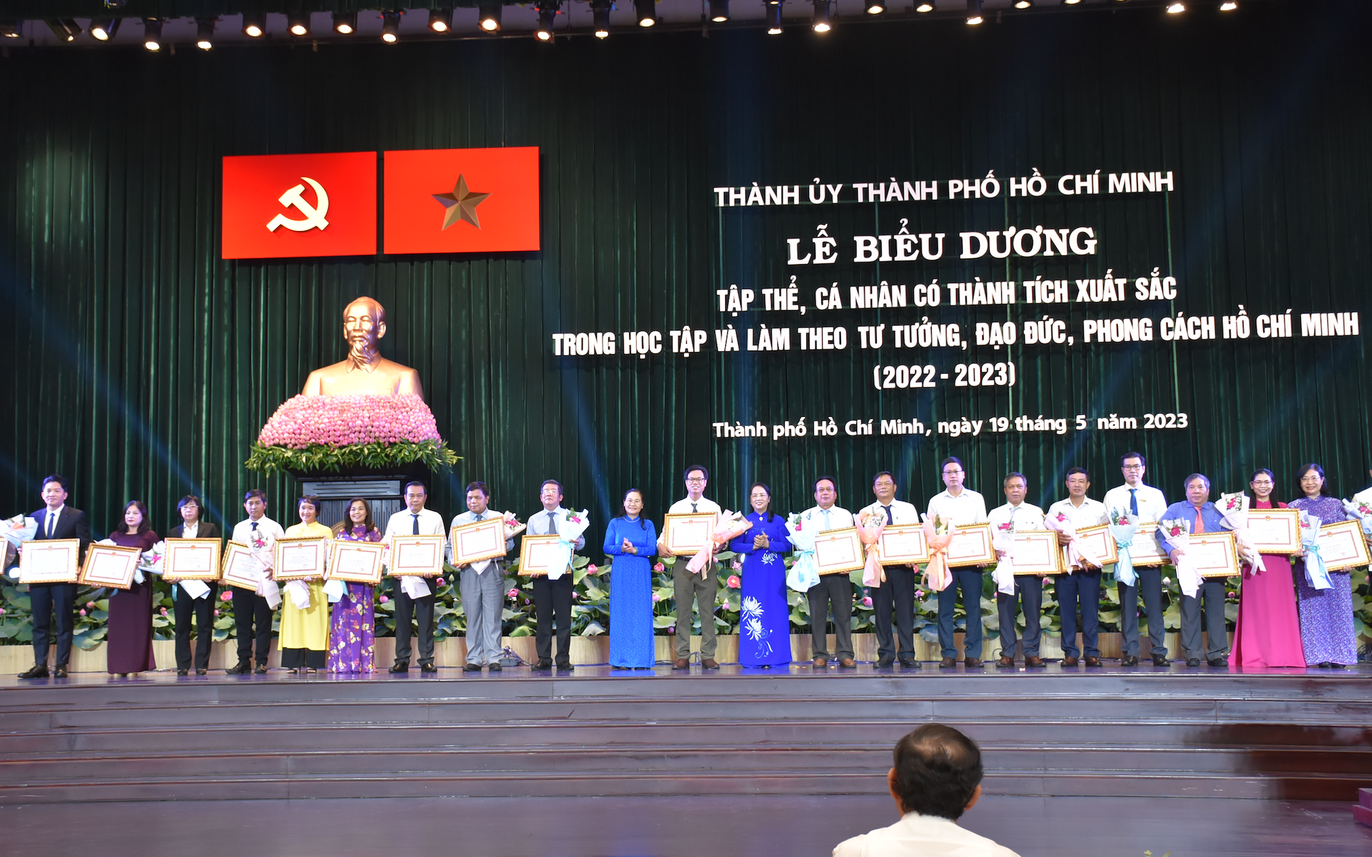 TP.HCM biểu dương 302 gương điển hình tiêu biểu trong học tập và làm theo tư tưởng, đạo đức, phong cách Hồ Chí Minh