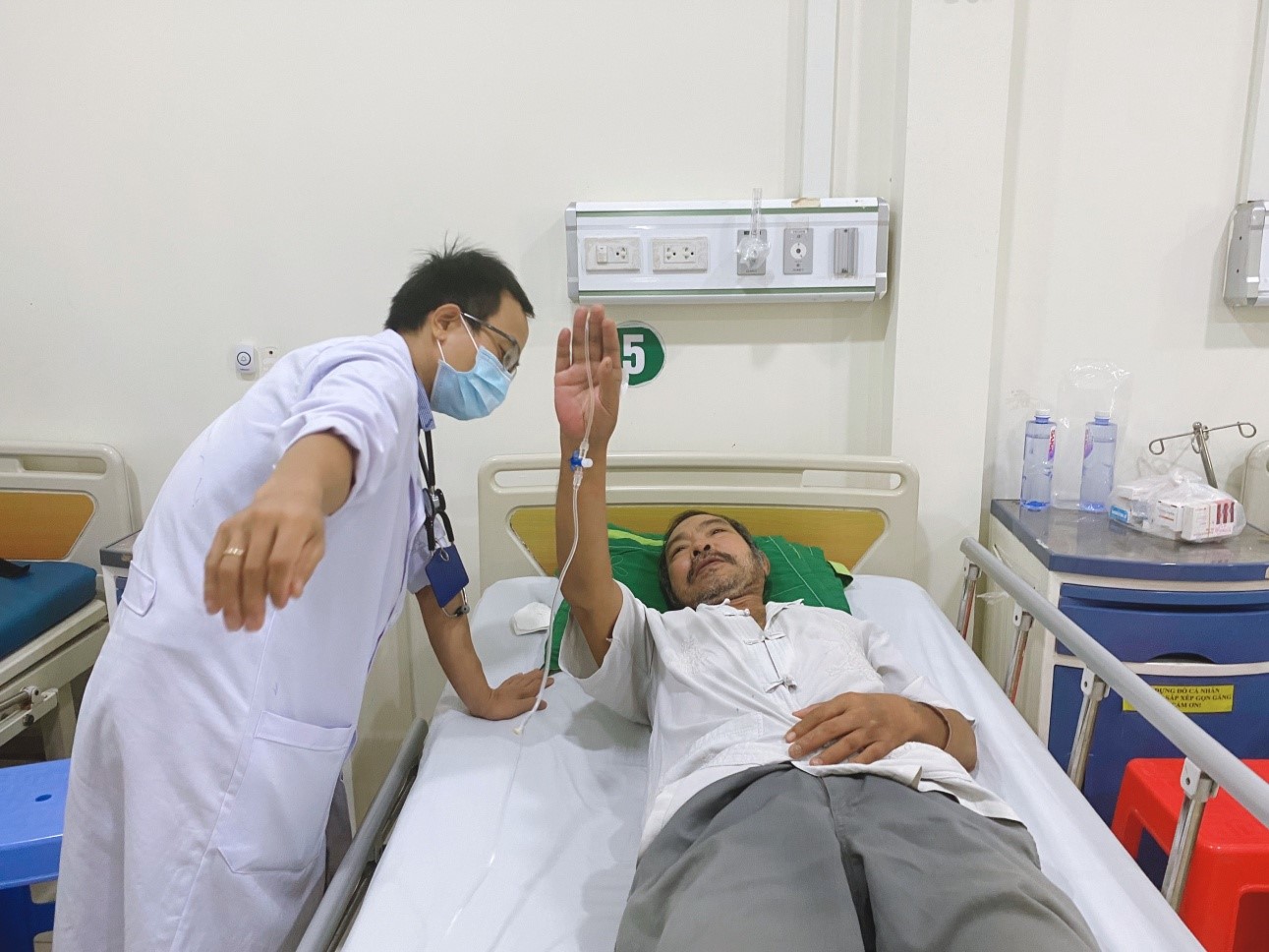 Bệnh nhân đột quỵ tại Bệnh viện Hoàn Mỹ là 16 giờ