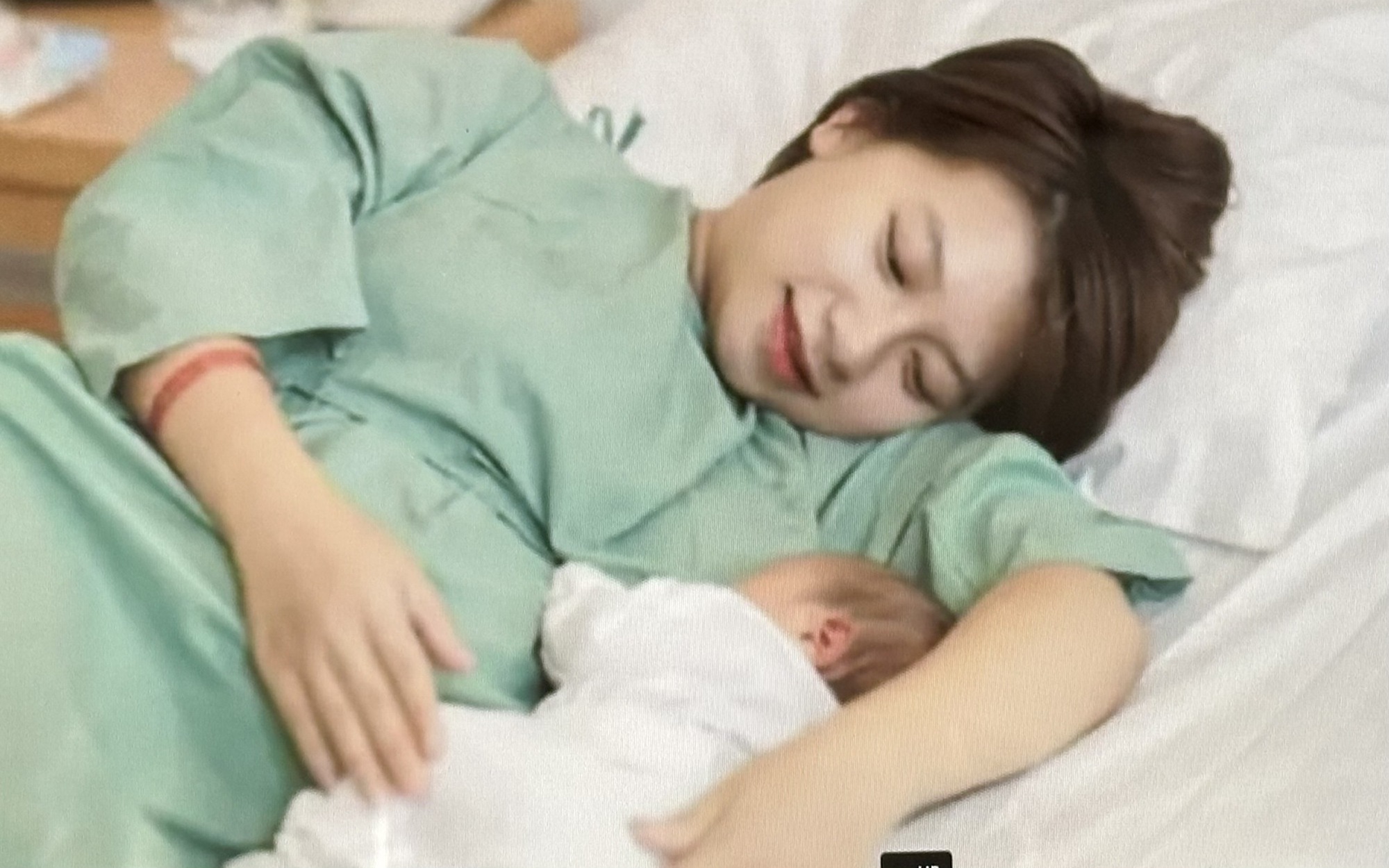 5 mốc phục hồi sức khỏe sau sinh, cần chăm sóc đặc biệt cho mẹ và bé