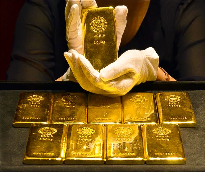 Giá vàng hôm nay ngày 27/5: vàng thế giới giảm, trong nước người mua lỗ nặng - Ảnh 1.