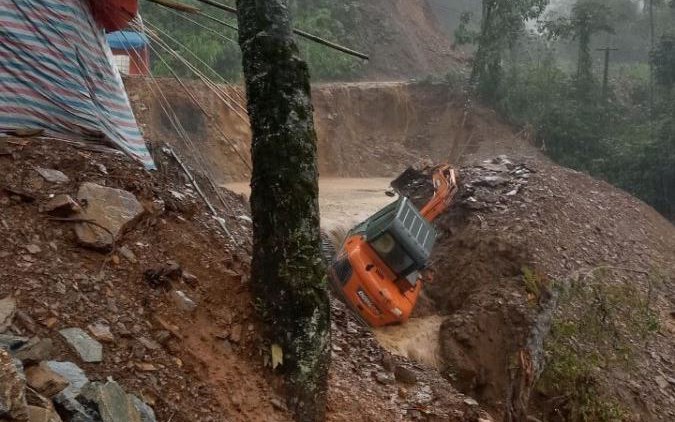 Đi kiểm tra ruộng để lấy nước, người nông dân bị sét đánh tử vong