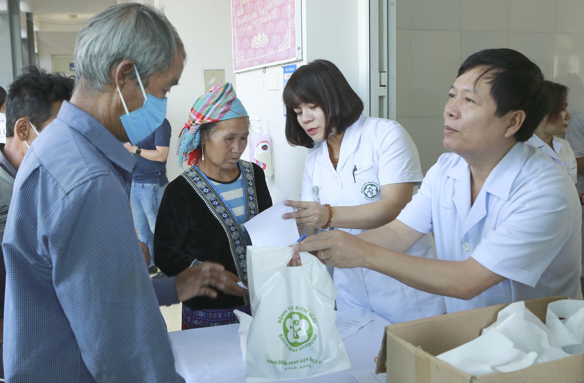 Hợp tác toàn diện y tế BV Bạch Mai và UBND tỉnh Lai Châu: Người dân phải được thụ hưởng lợi ích  - Ảnh 4.