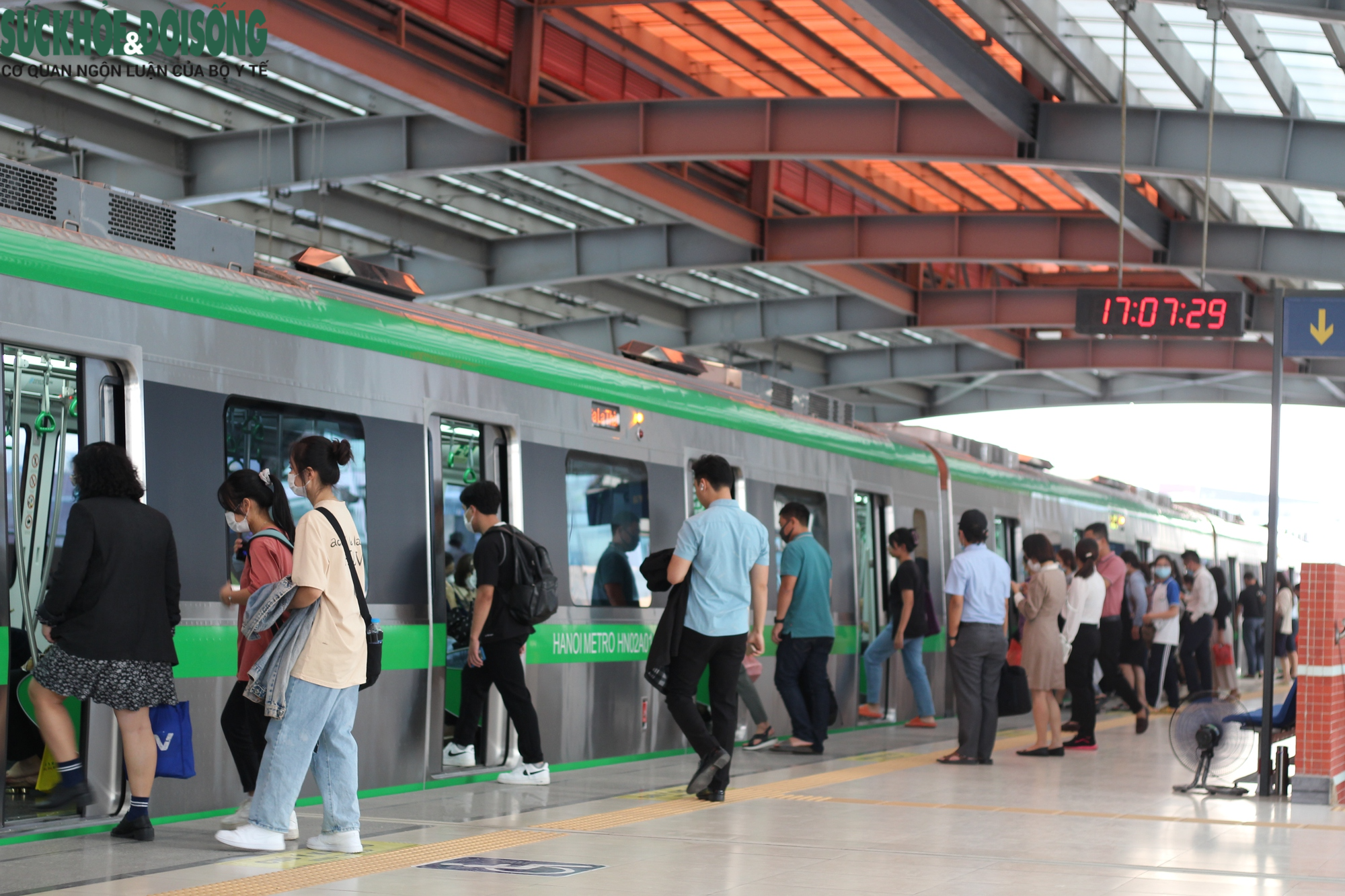 Dự kiến vận hành đoạn trên cao của metro Nhổn - Ga Hà Nội từ tháng 9/2023 - Ảnh 2.