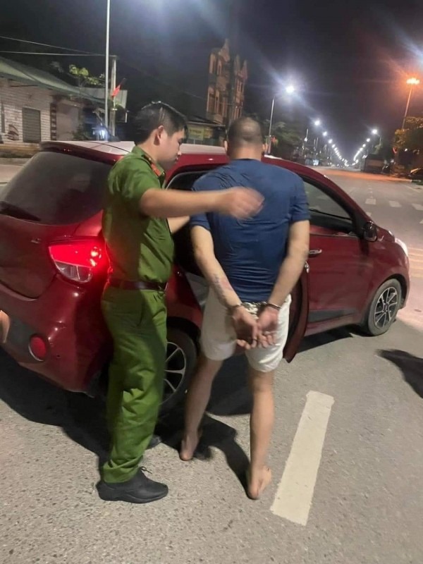 Nghi phạm Phan Văn Cương bị bắt giữ.