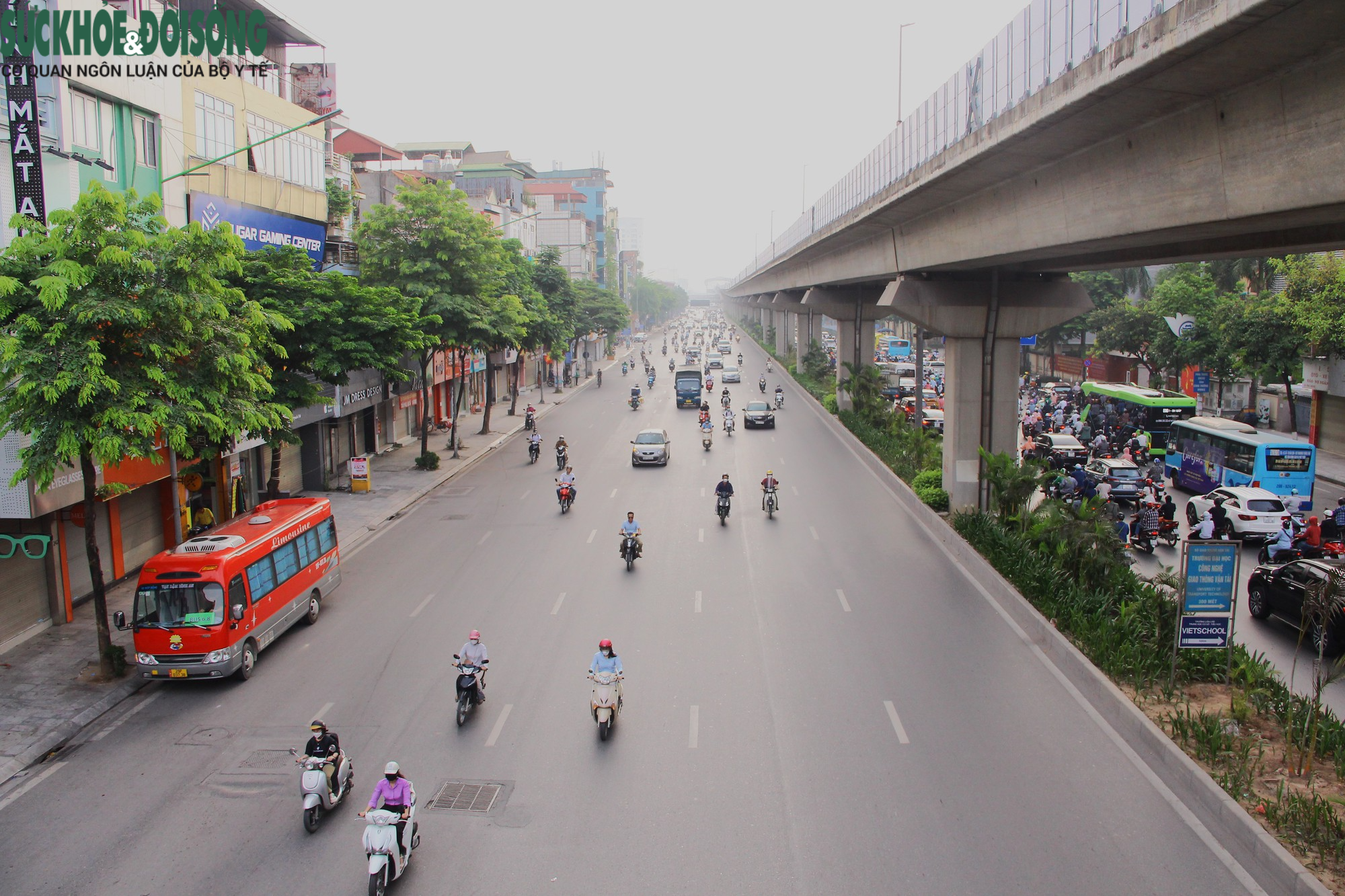 Chỉ với 1 lô cốt, đường Nguyễn Trãi đã ùn ứ kéo dài nửa cây số - Ảnh 5.