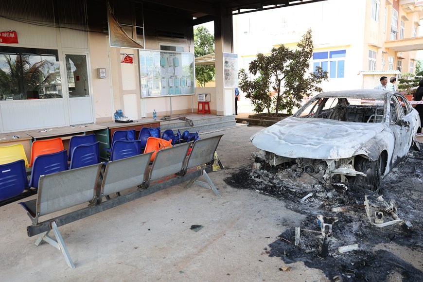 Cận cảnh hiện trường vụ tấn công trụ sở Ủy ban Nhân dân xã ở Đắk Lắk - Ảnh 7.
