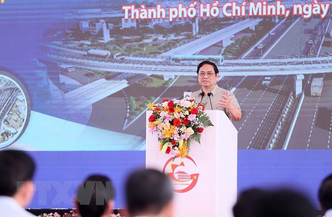 Thủ tướng phát lệnh khởi công đồng loạt 3 dự án giao thông quan trọng - Ảnh 6.