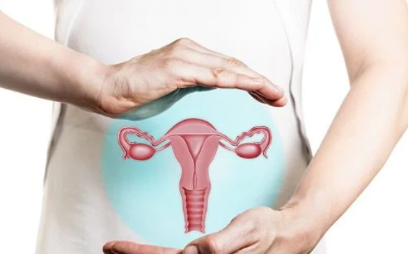Có nguy cơ mắc ung thư buồng trứng sau khi cắt bỏ tử cung không?