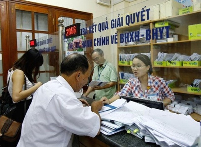 Chế độ ốm đau, thai sản, hưu trí, tử tuất đối với người lao động chưa đóng đủ BHXH thế nào? - Ảnh 1.