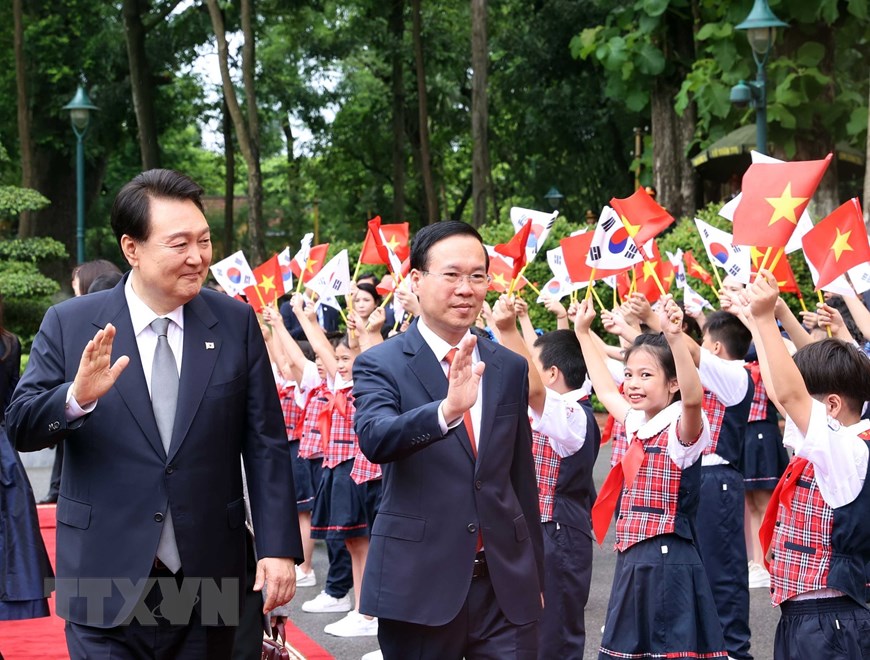 [Photo] Chủ tịch nước Võ Văn Thưởng chủ trì Lễ đón Tổng thống Hàn Quốc - Ảnh 7.