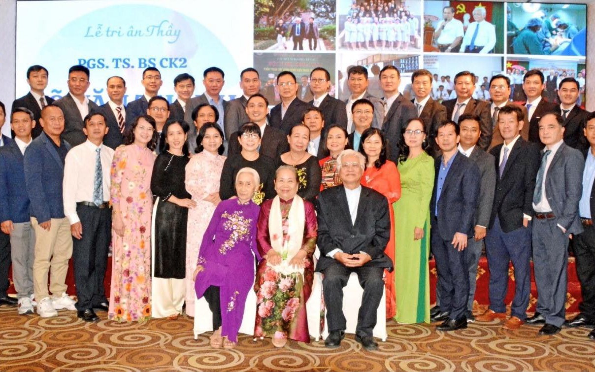 GS.TS.BS René D. Esser: Hơn 20 năm bền bỉ thay đổi từng số phận - Ảnh 7.