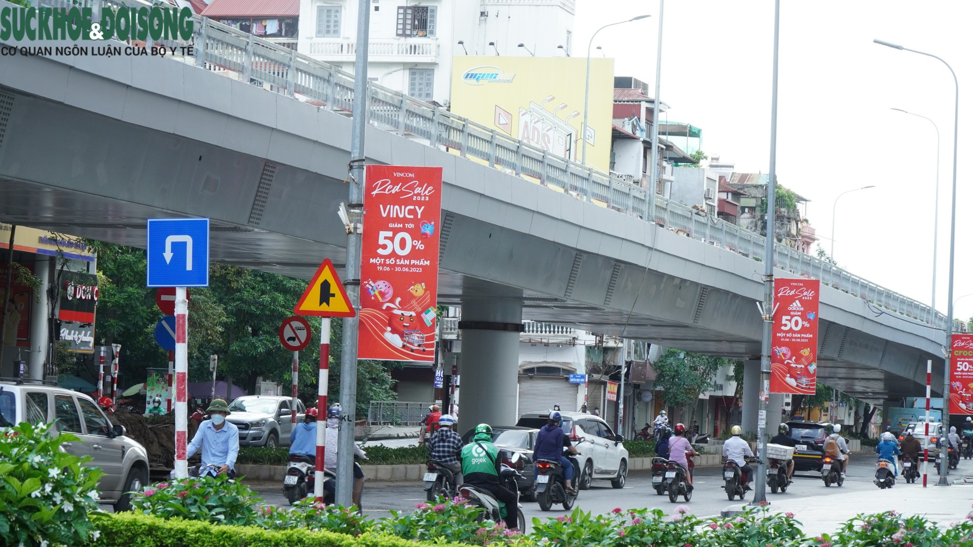 Cầu vượt thép có thiết kế độc đáo nhất Thủ đô đếm ngược đến ngày thông xe - Ảnh 2.